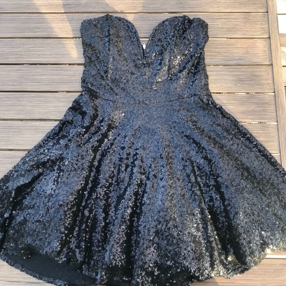 Strapless black sequin formal A-line dress - Picture 1 of 4